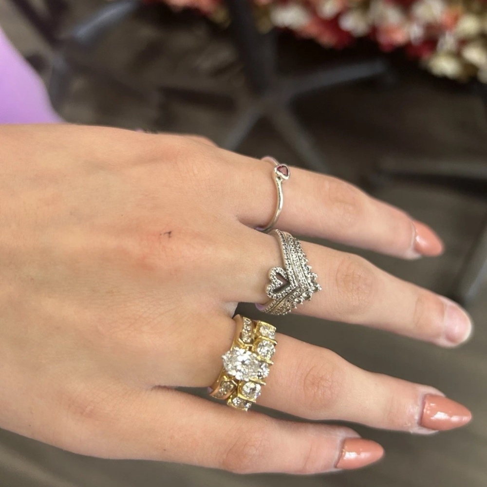 .95 Carat Center Diamond Ring Set.  Natural, Not Lab Grown.  14K Yellow Gold. - Picture 6 of 17